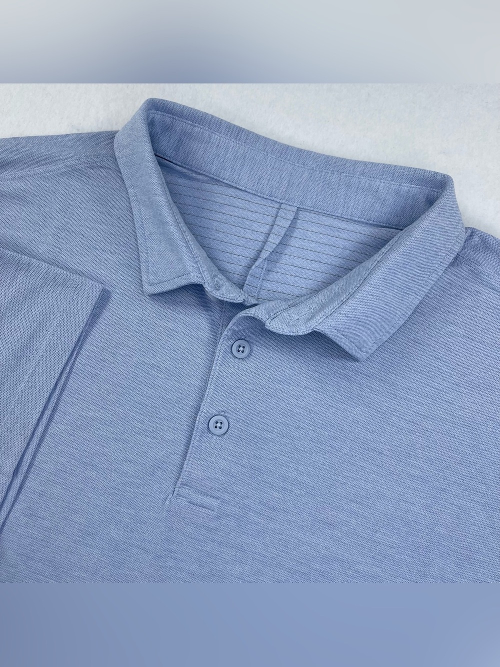Lululemon Evolution Polo Shirt Mens M Blue Knit Performance Stretch Athletic